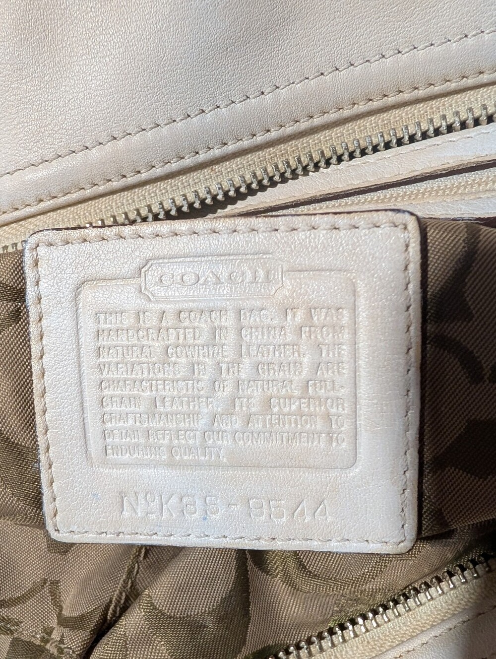 Vintage Coach Soho White Leather Buckle Tote Bag 9544 + Cherry Charm View 2